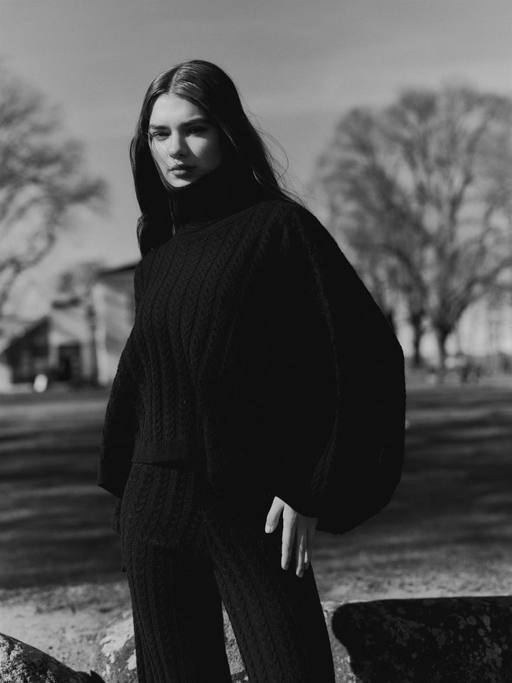 Mona Wool Poncho