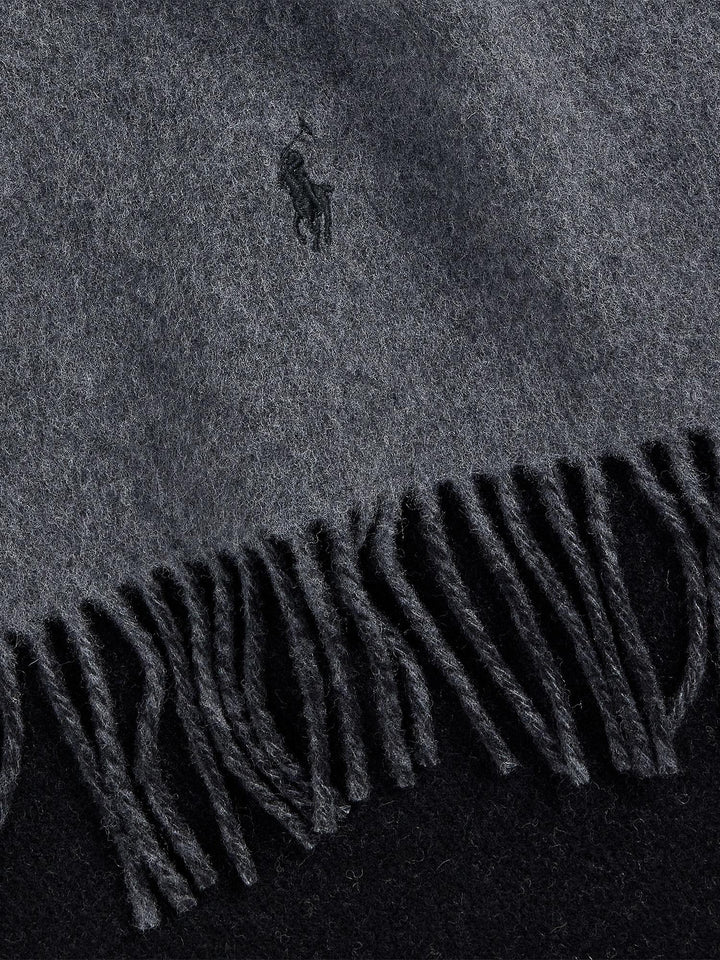 Fringe trim wool scarf