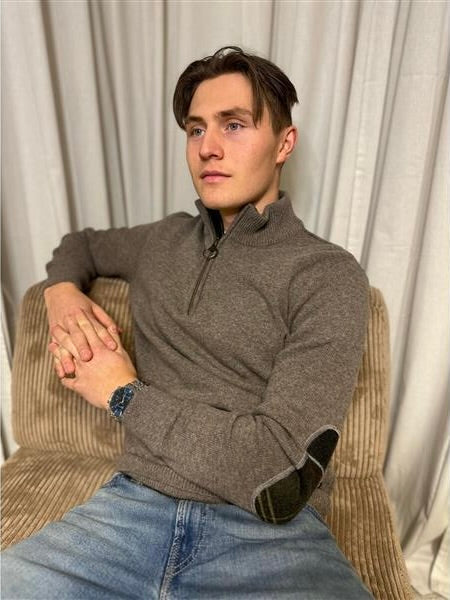 Holden Half Zip