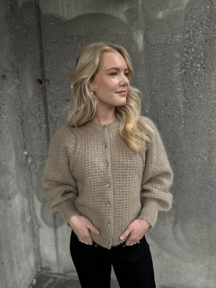 Sara Cardigan