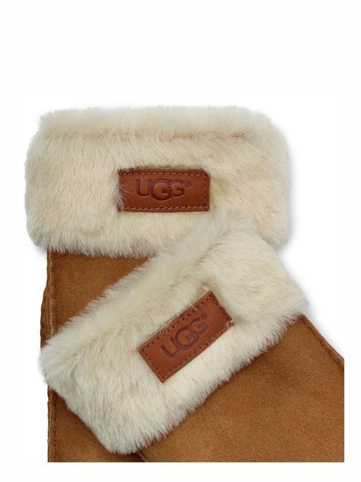 W turn cuff glove