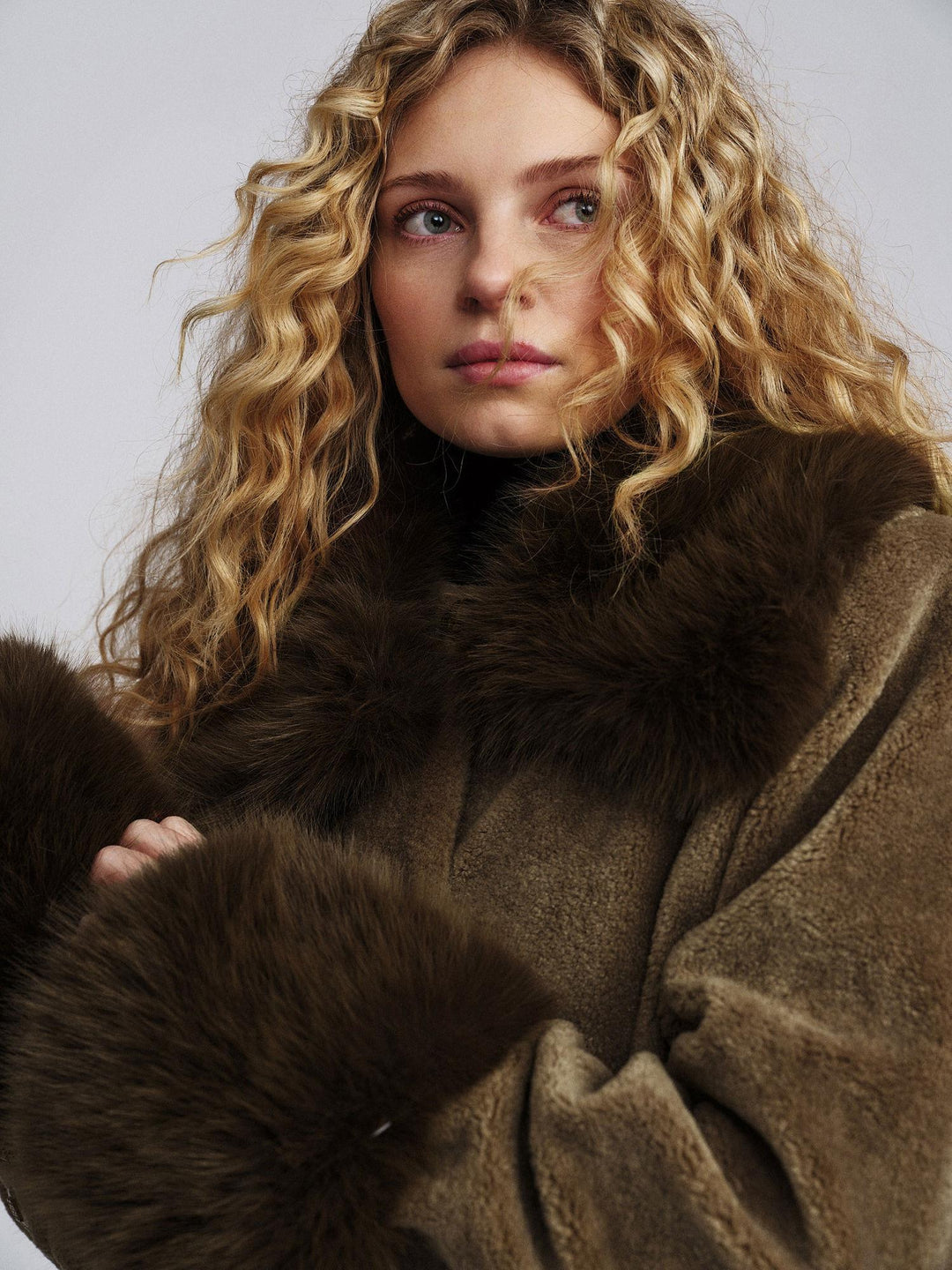 Miu Fake Fur Cuffs