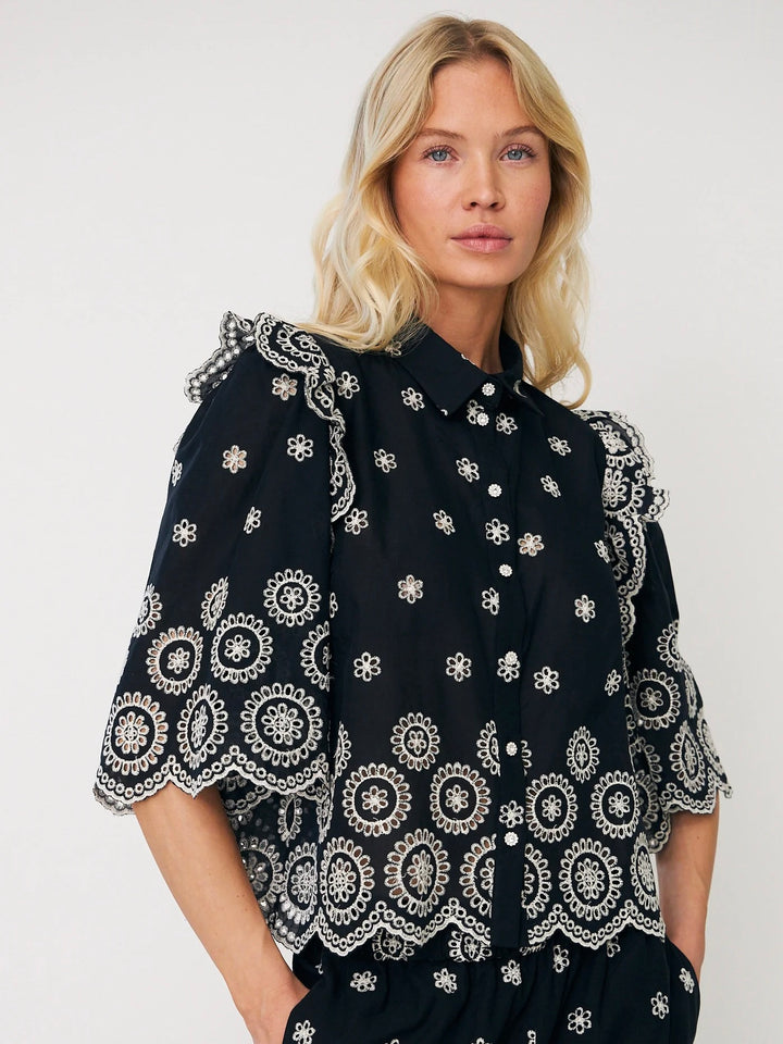 Lysacras shirt