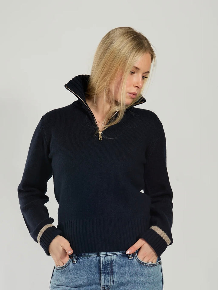 Zip jumper