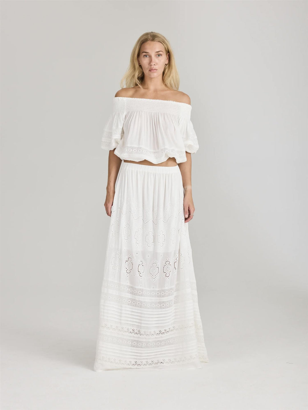 Lita offshoulder