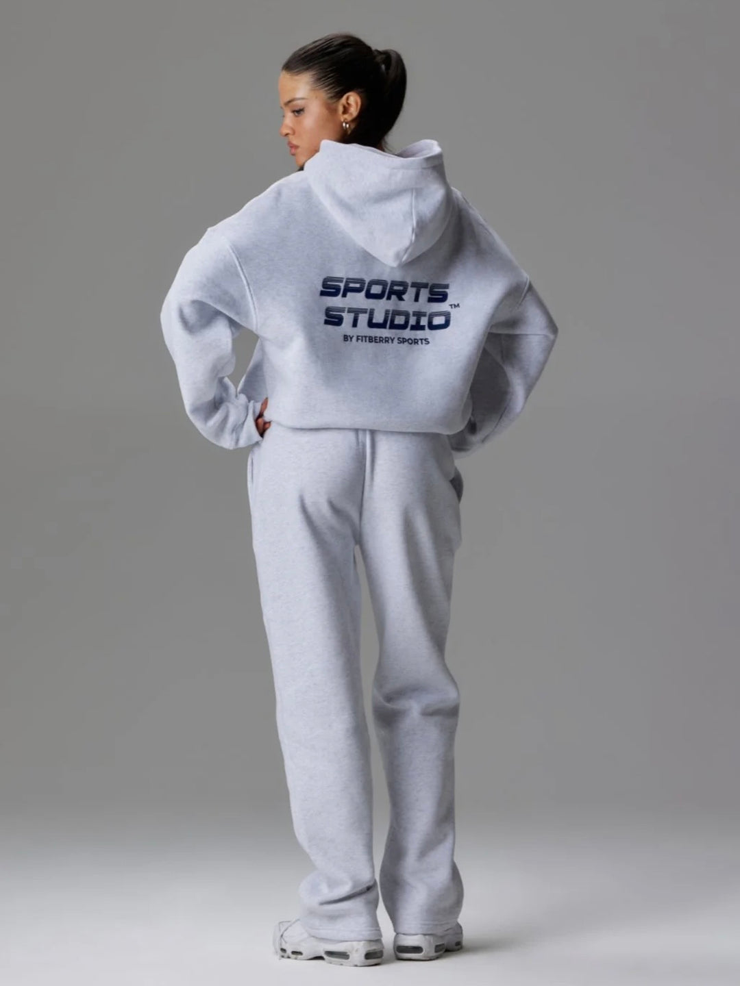 Sports studio straight leg jogger