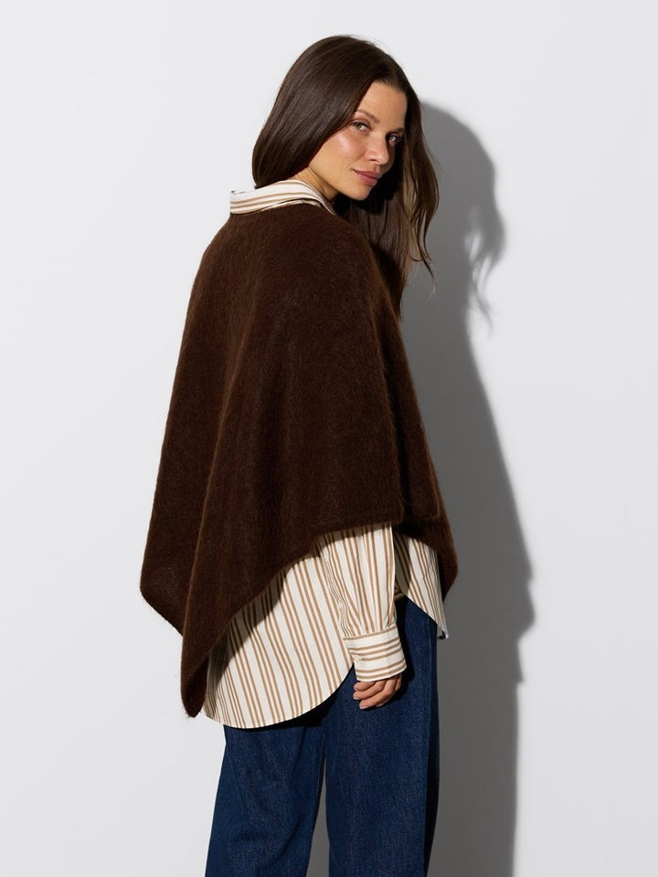 Helena Poncho
