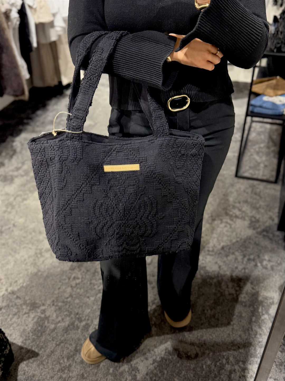 Tilos medium shoulder bag