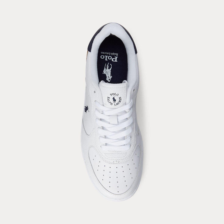 Leather sneaker