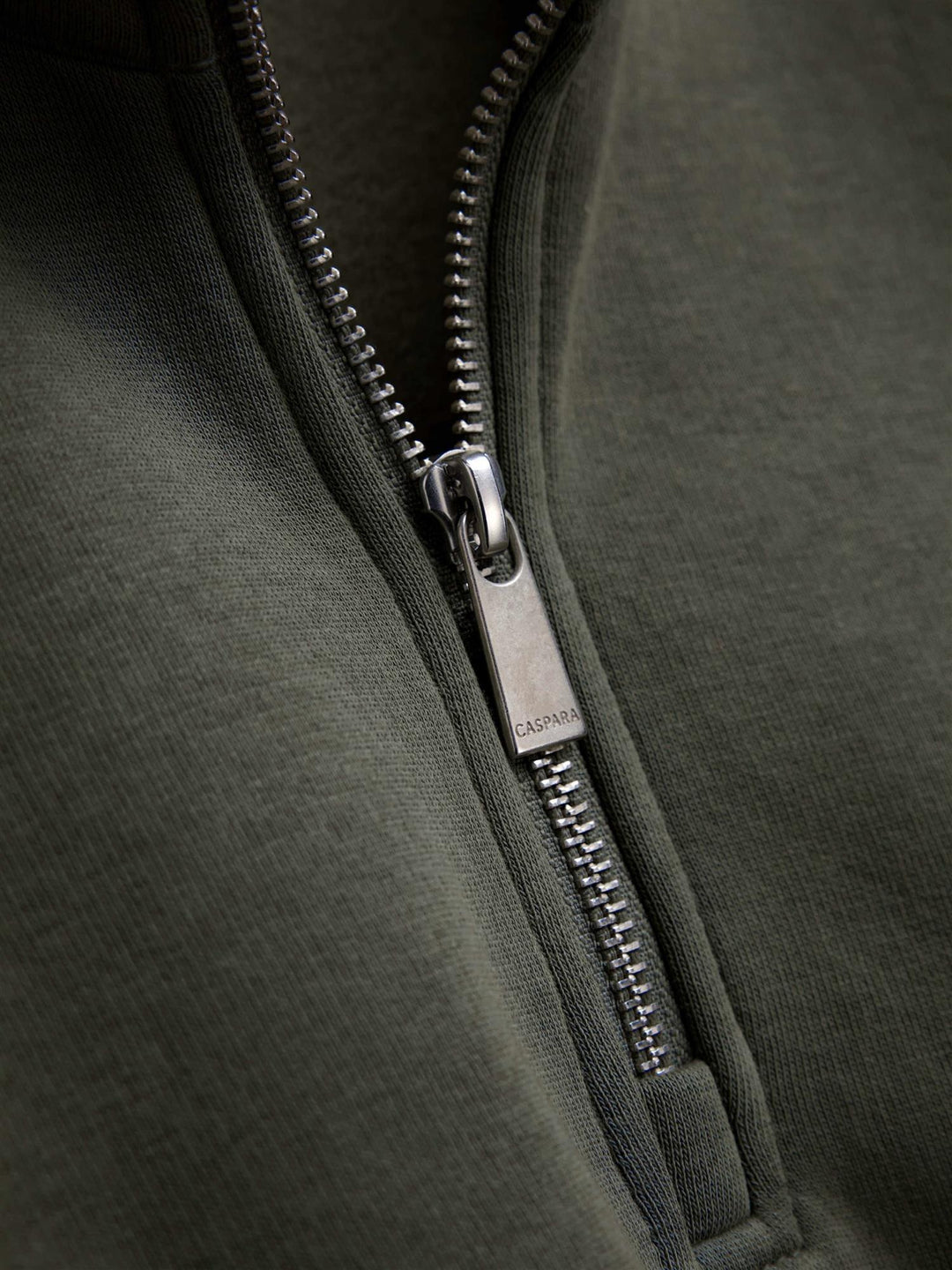 M. Raquet club half-zip