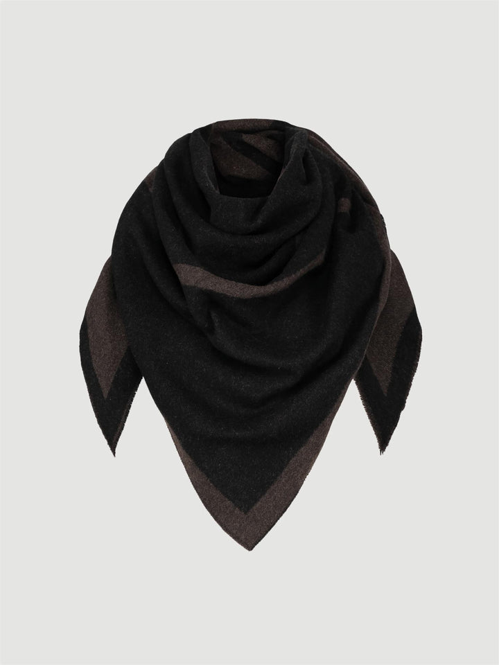 Triangle scarf