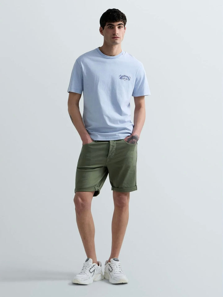 Tapered fit shorts