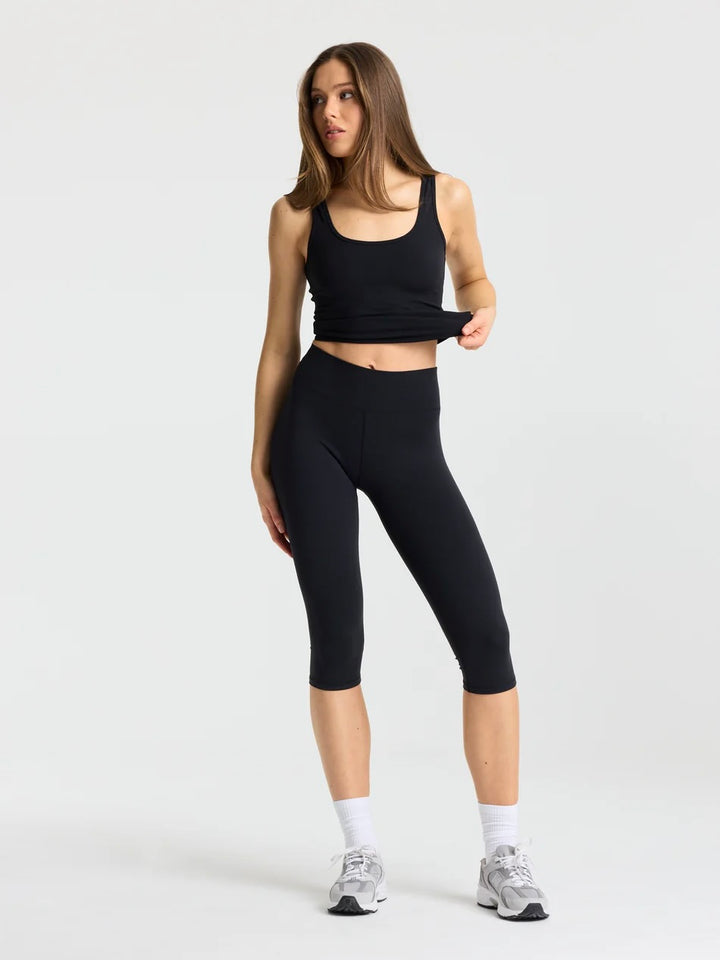 Cloudform capri leggings