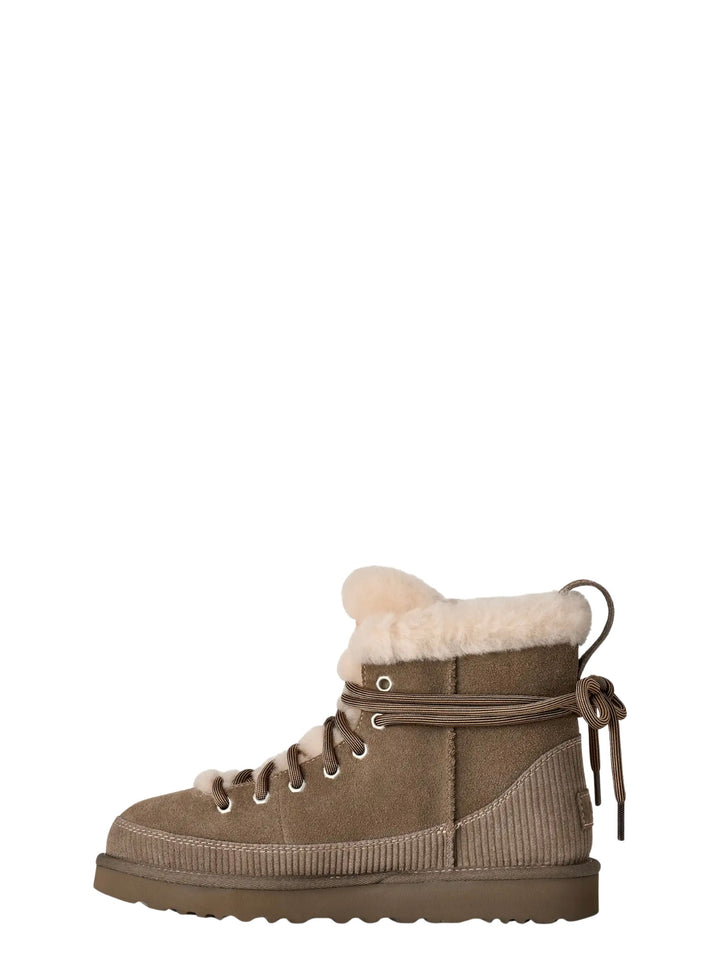 W Classic Heritage Lace-Up