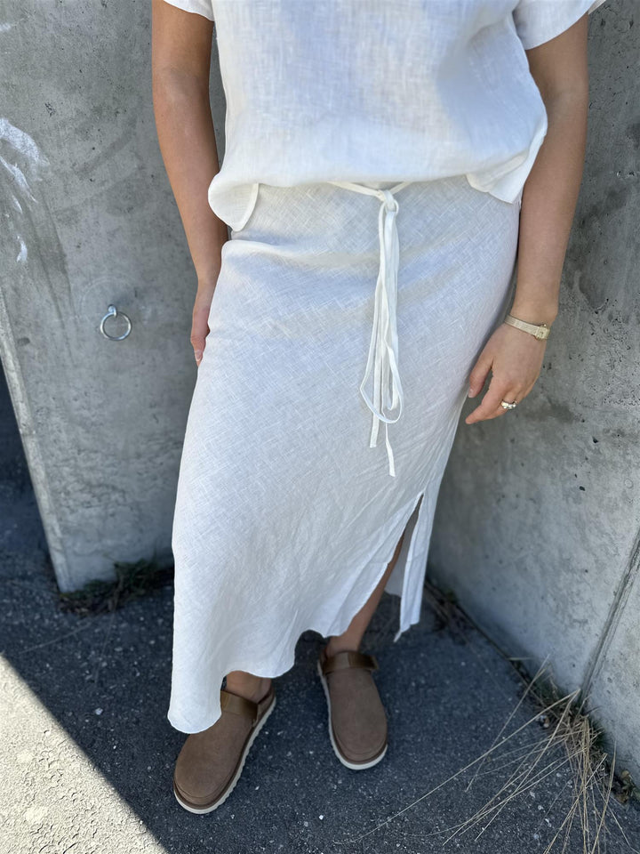 Blonda linen skirt