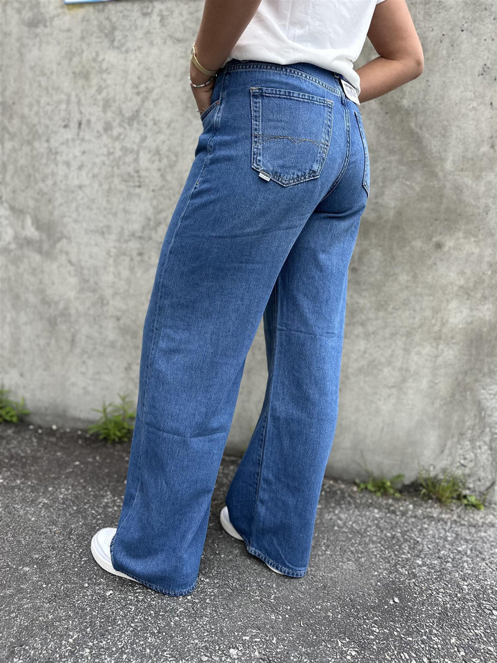 Wide leg in denim