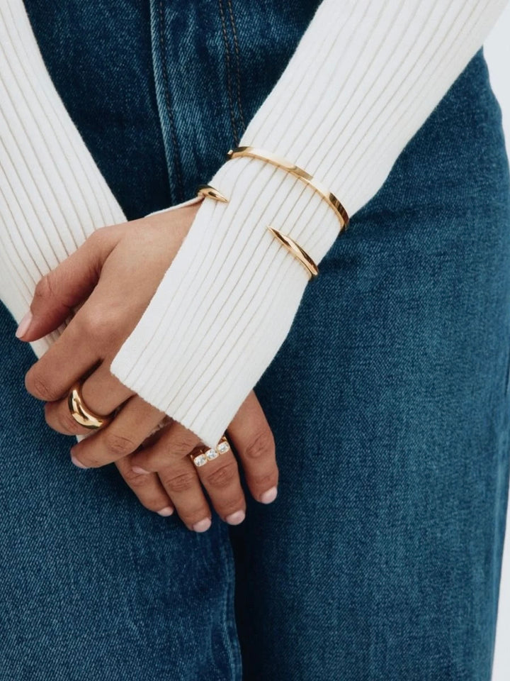 Crest Bangle Gold