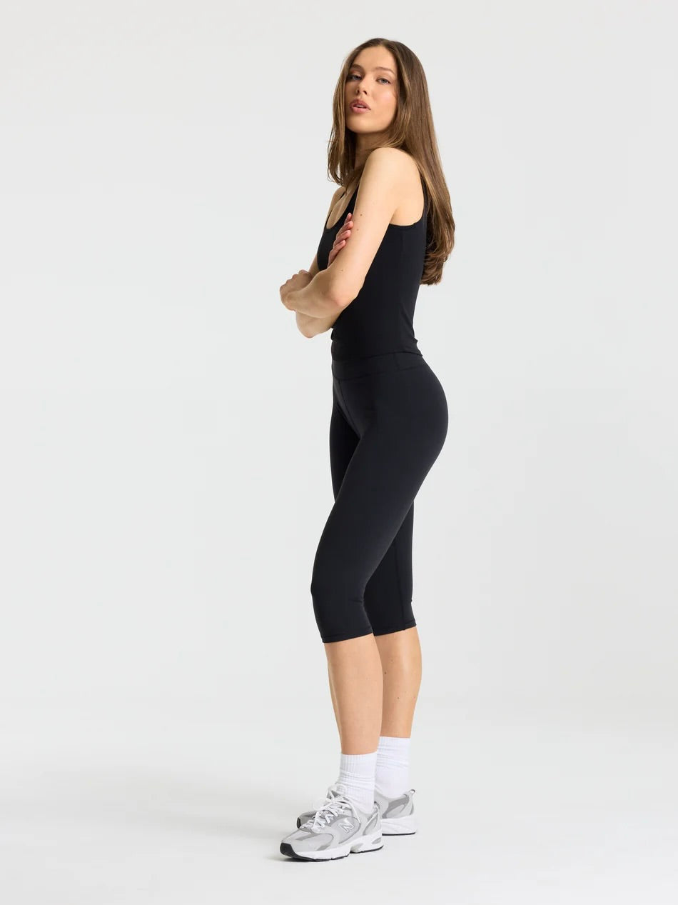 Cloudform capri leggings