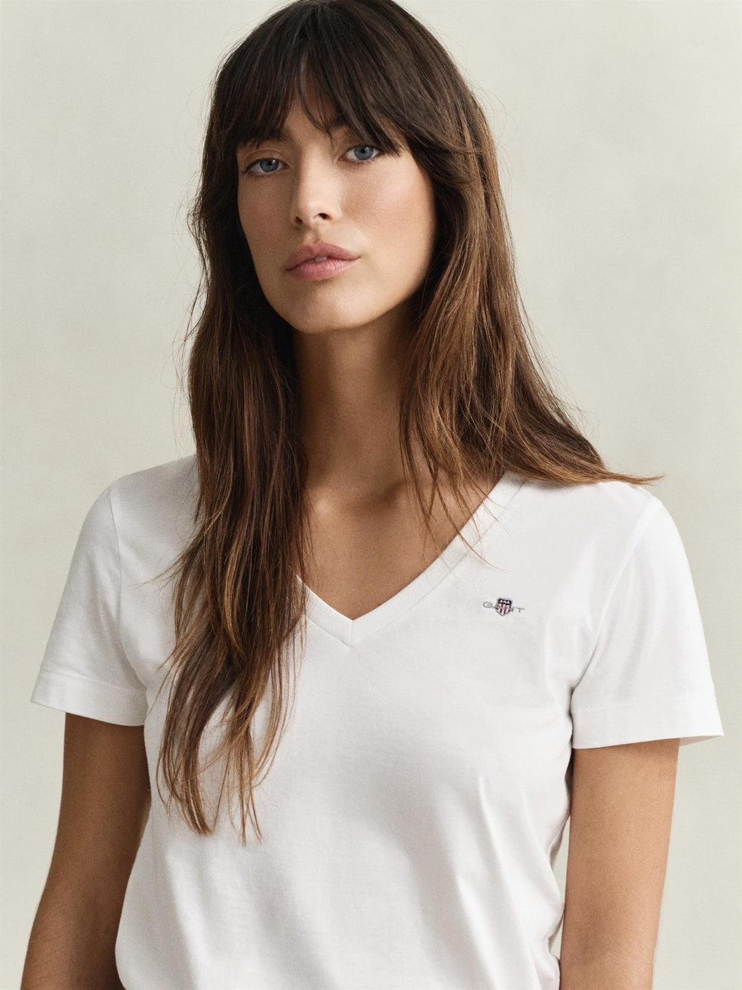 Reg Shield Ss V-Neck T-Shirt