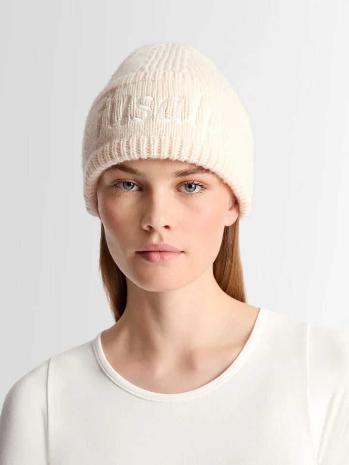 KNIT BEANIE
