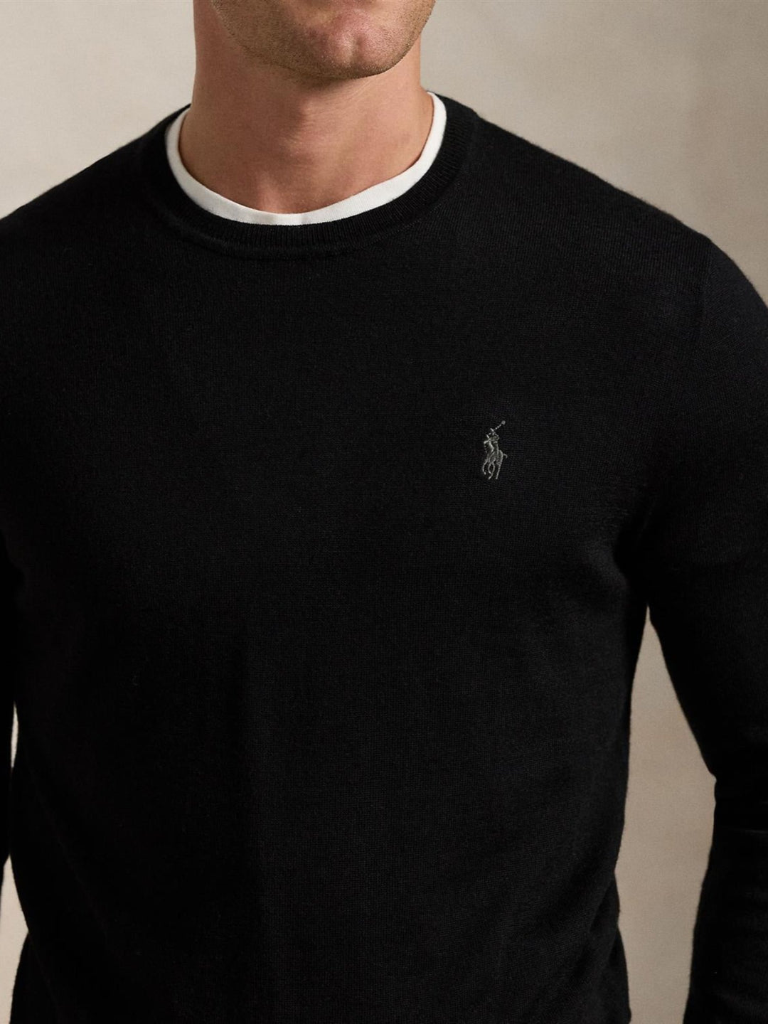 Slim fit wool crewneck