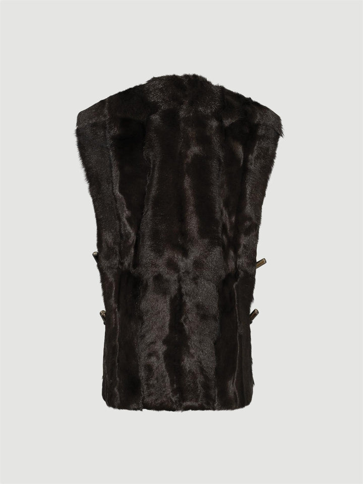 Ustetind vest
