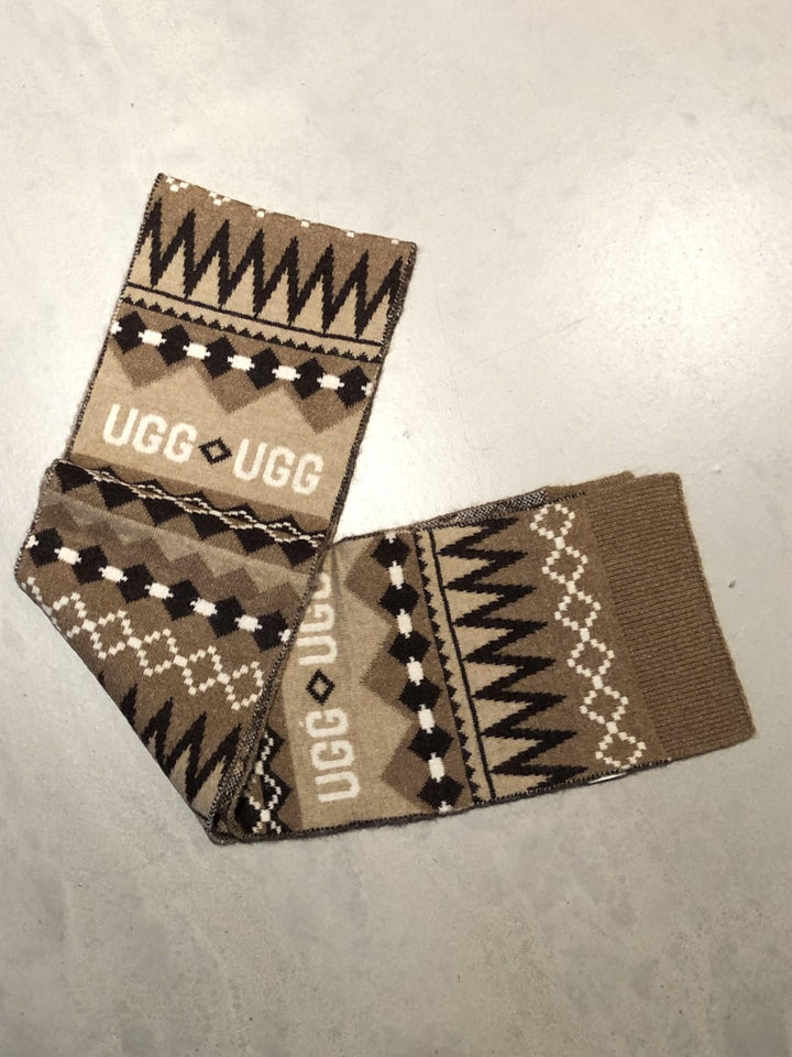 W Braylee UGGisle scarf