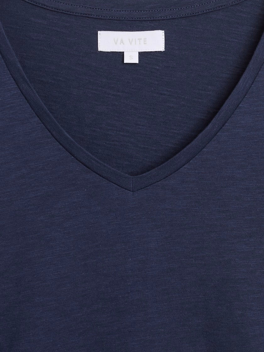 Ava V-Hals T-Skjorte