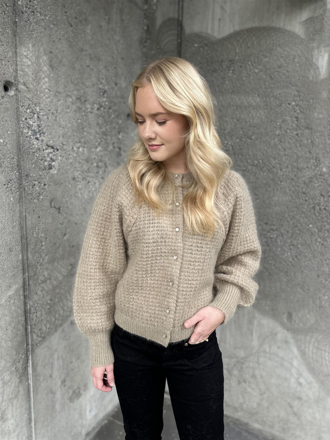 Sara Cardigan