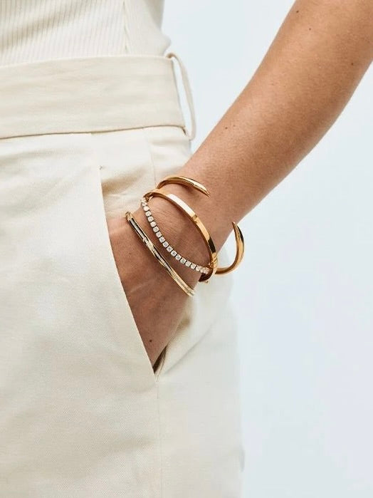 Crest Bangle Gold