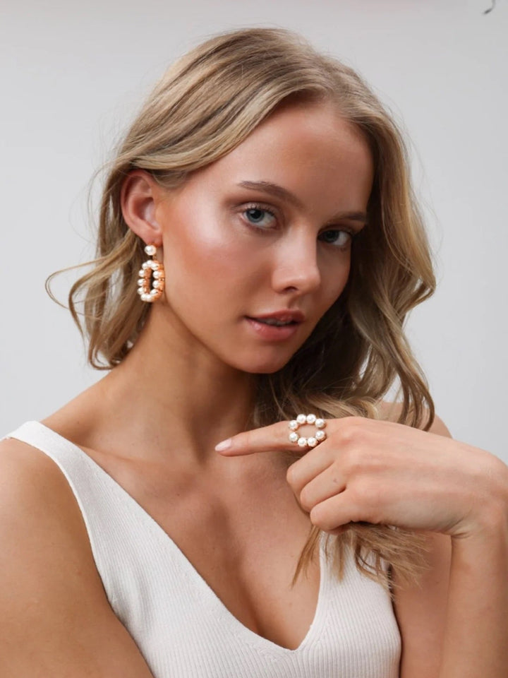 Carolina pearl earring