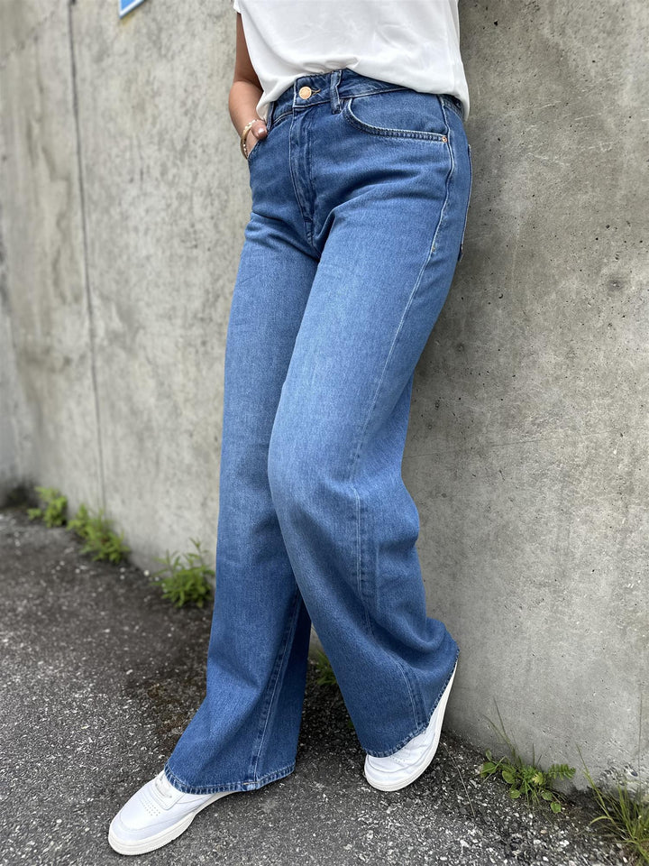 Wide leg in denim